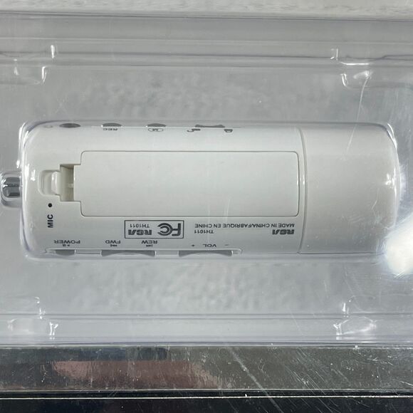 RCA 4GB USB Stick MP3 Music Player TH1011 - Picture 9 of 9